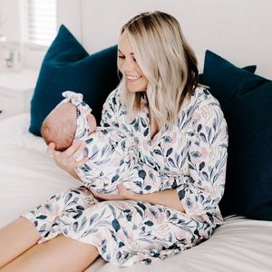 Dahlia Milkmaid Robe